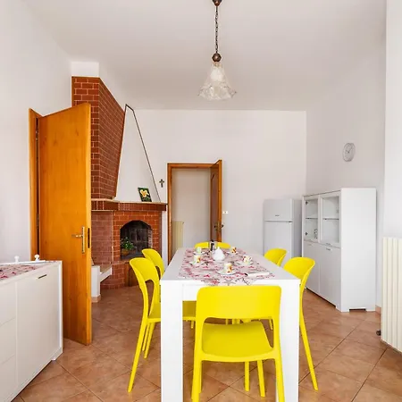 Casa Lilli 11 Posti * Santa Maria al Bagno